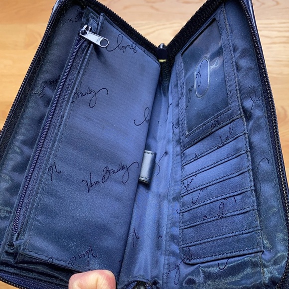 Vera Bradley Rio Stripe Magnetic Flap Crossbody Purse & Rio Stripe Zip Wristlet - Picture 11 of 16